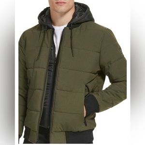Kenneth Cole Bomber Jacket (NWT Green XL)